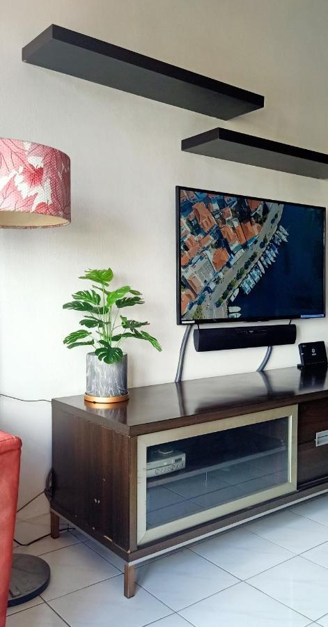 קואלה לומפור Suria Kipark Damansara 3R2B 950Sq Ft Apartment מראה חיצוני תמונה